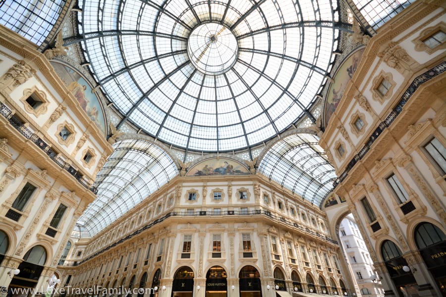 A view inside Galleria Vittorio Emanuele II